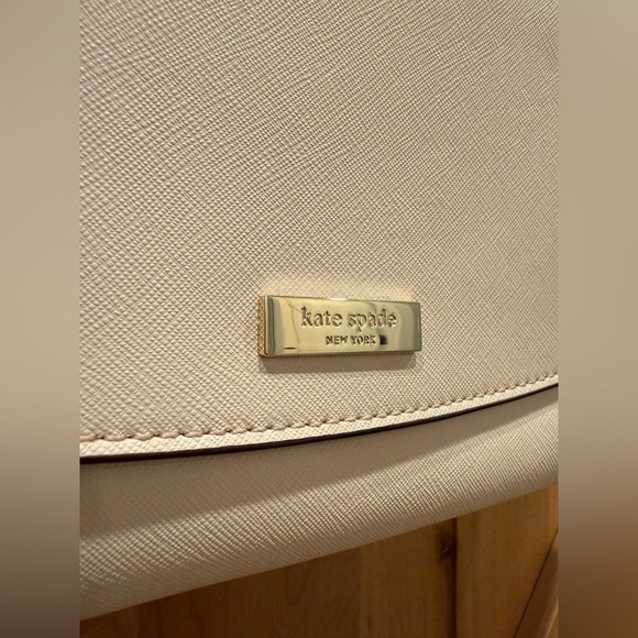 Kate Spade New York Laurel Way Greer Crossbody Shoulder Bag - Light Pink - Picture 3 of 6